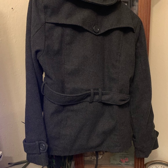 Coat - Picture 2 of 3